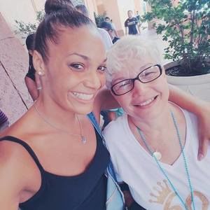 Meet your Posher, Stephanie